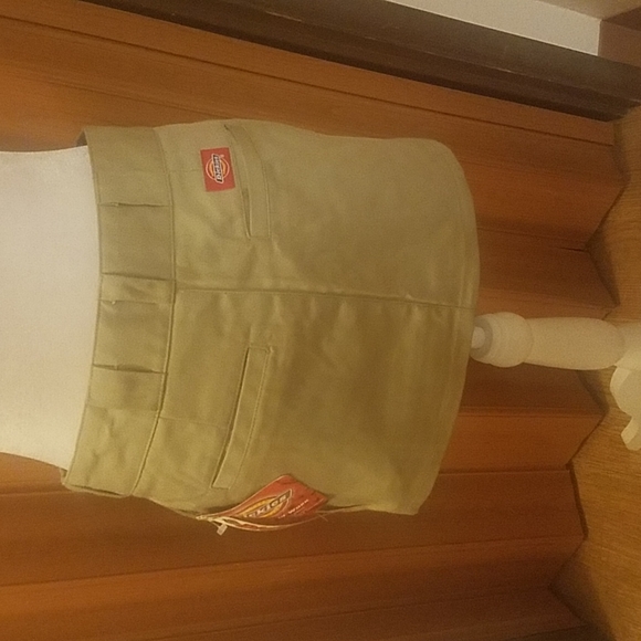 KHAKI DICKIES SKIRT - Picture 2 of 4